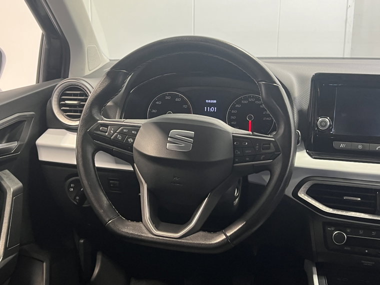 Vehicle Image 21