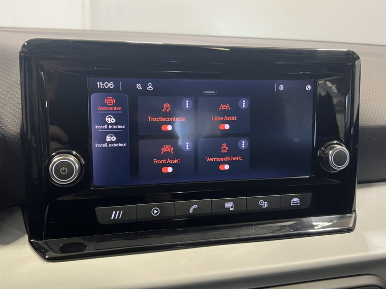 Vehicle Image 36