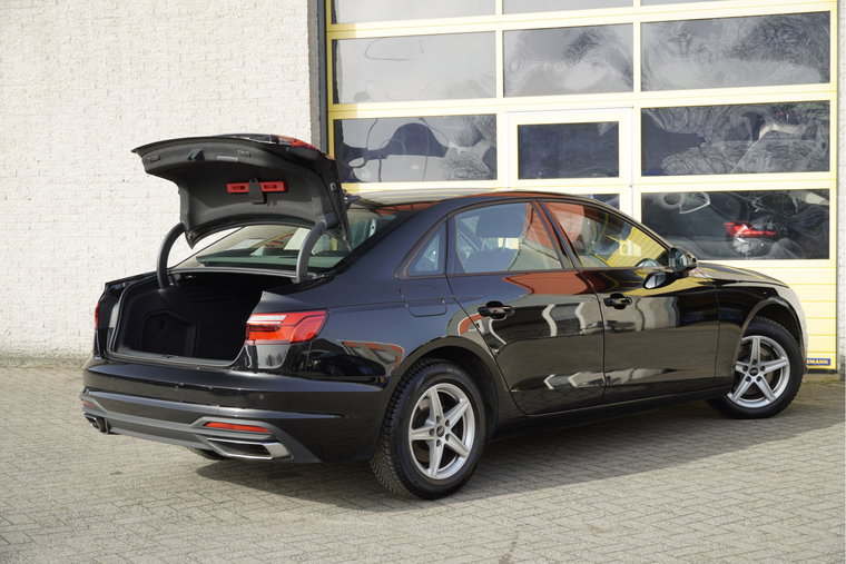 Vehicle Image 15