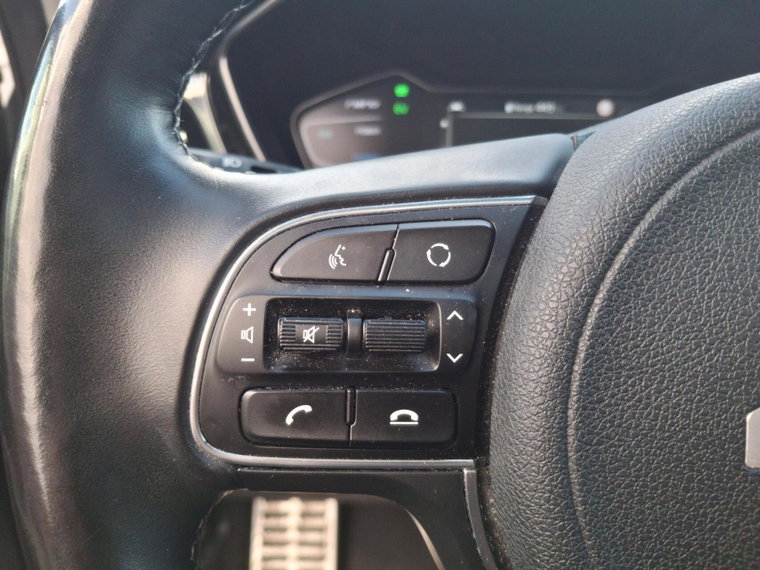 Vehicle Image 28