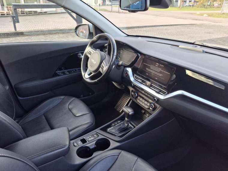 Vehicle Image 34