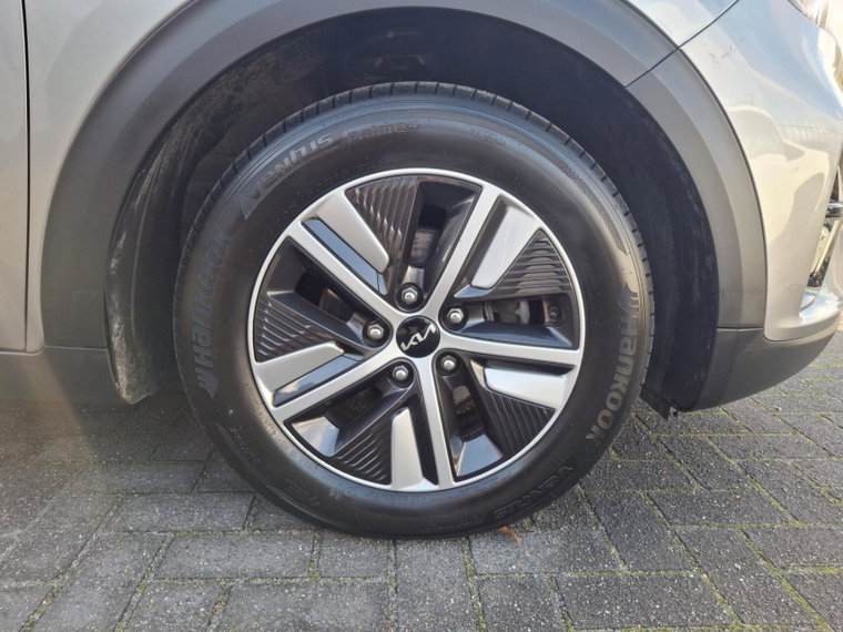 Vehicle Image 38