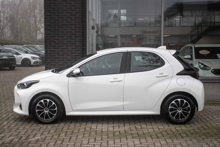 Vehicle Image 3