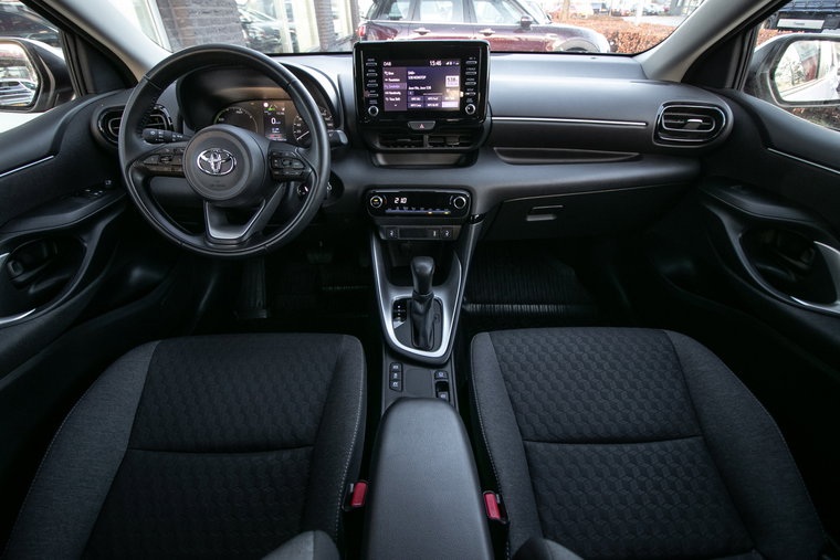Vehicle Image 14