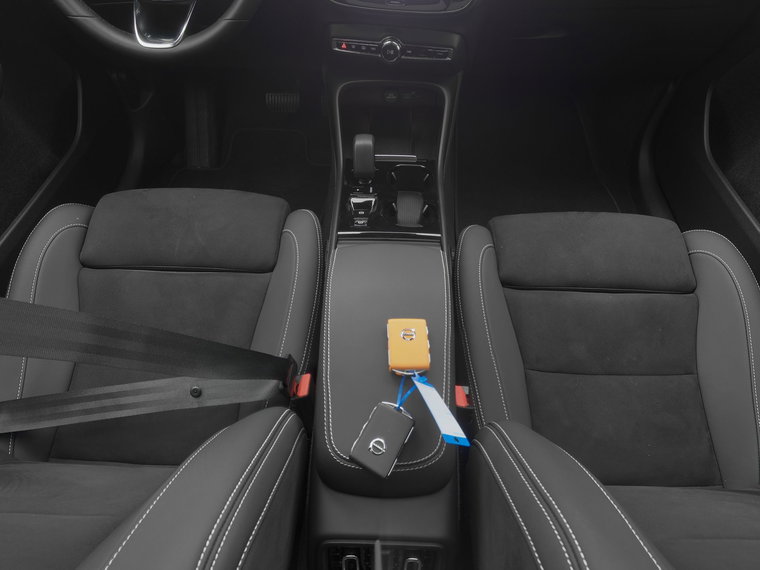 Vehicle Image 12