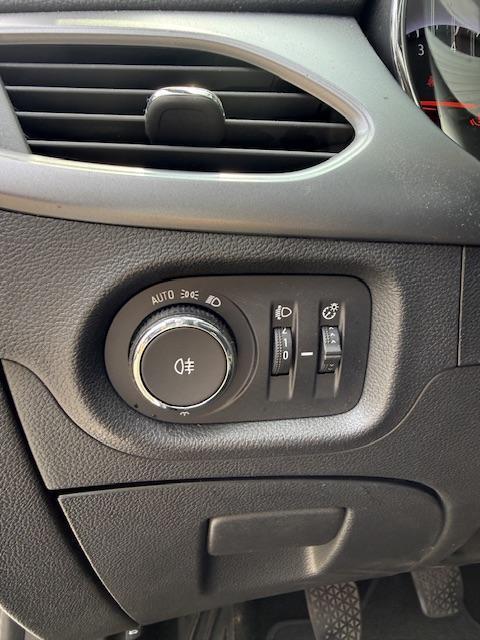 Vehicle Image 42