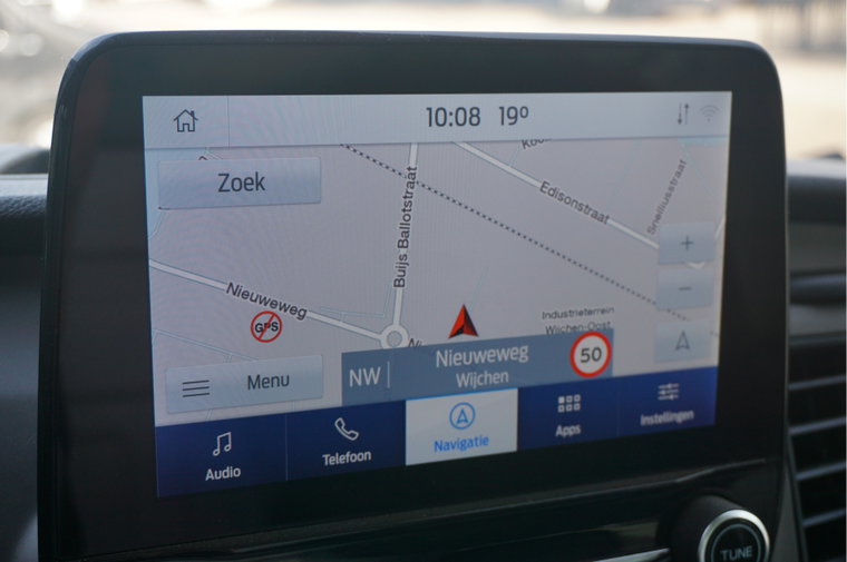 Vehicle Image 12