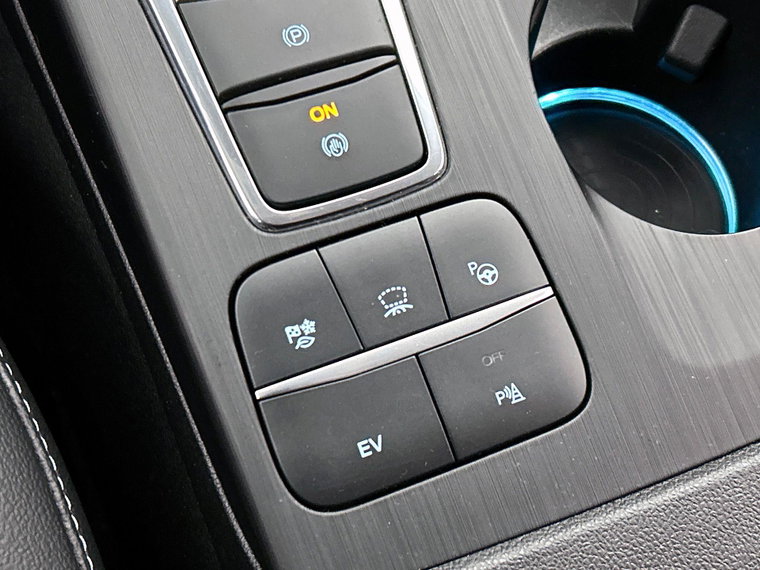Vehicle Image 29