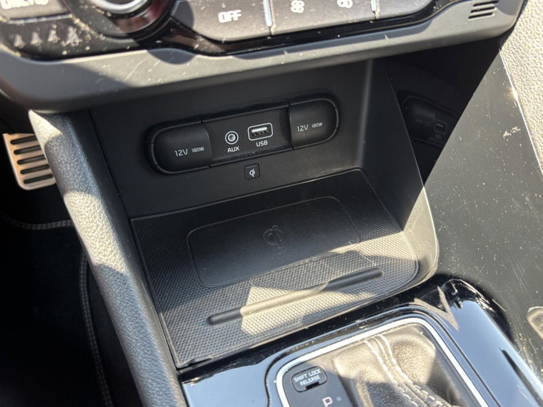 Vehicle Image 29