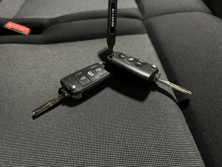 Vehicle Image 17