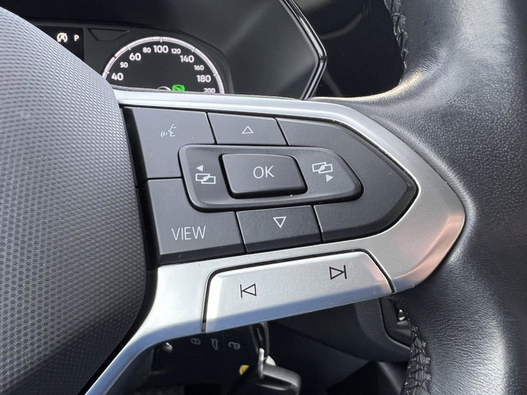 Vehicle Image 40