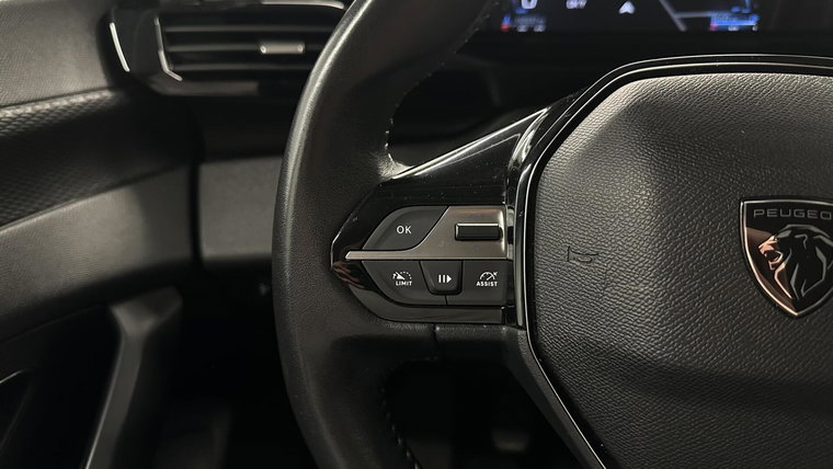 Vehicle Image 29