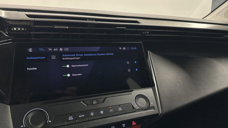 Vehicle Image 42