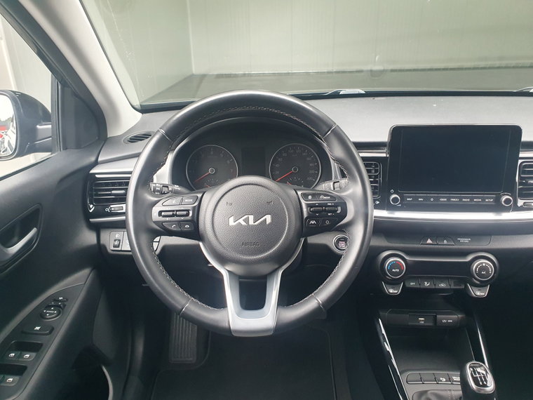 Vehicle Image 17