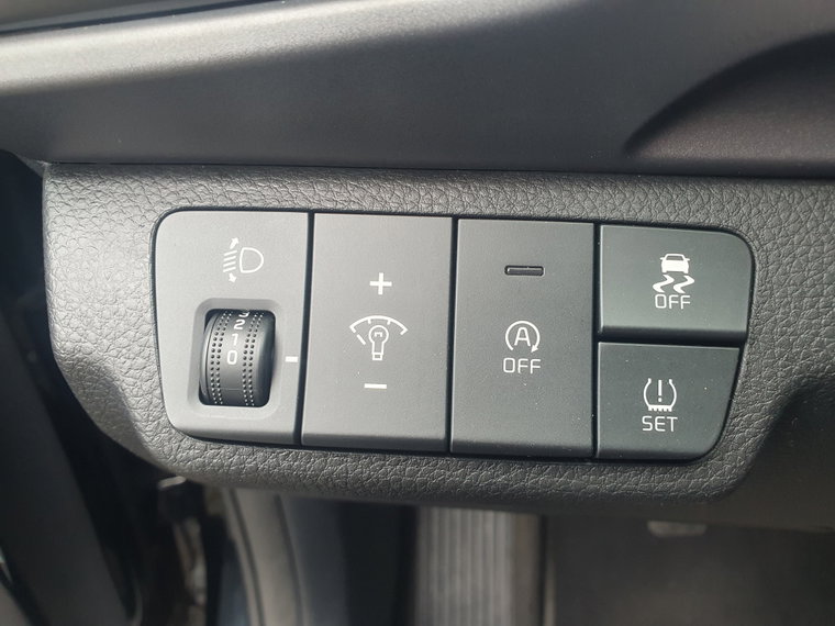 Vehicle Image 43