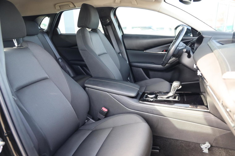 Vehicle Image 21