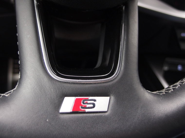 Vehicle Image 40