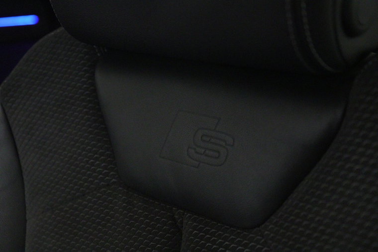 Vehicle Image 45
