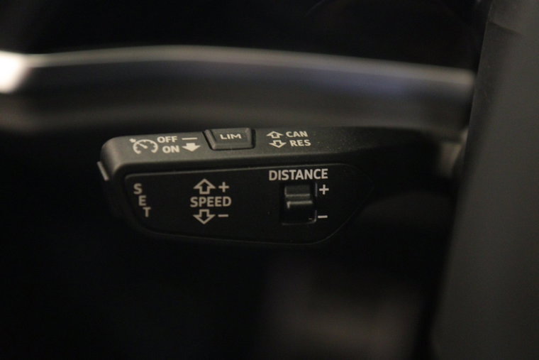 Vehicle Image 48