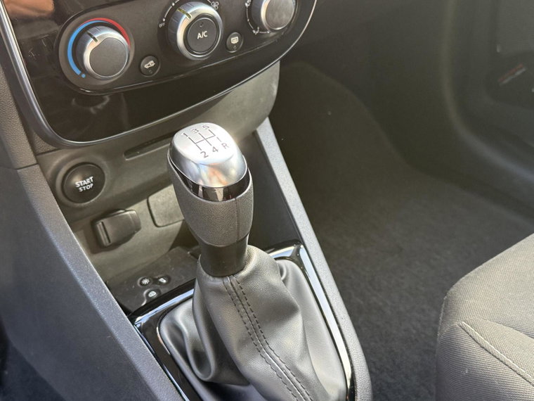 Vehicle Image 23