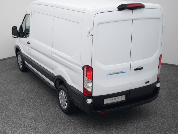 Vehicle Image 26