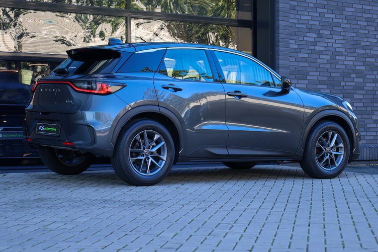 Vehicle Image 15