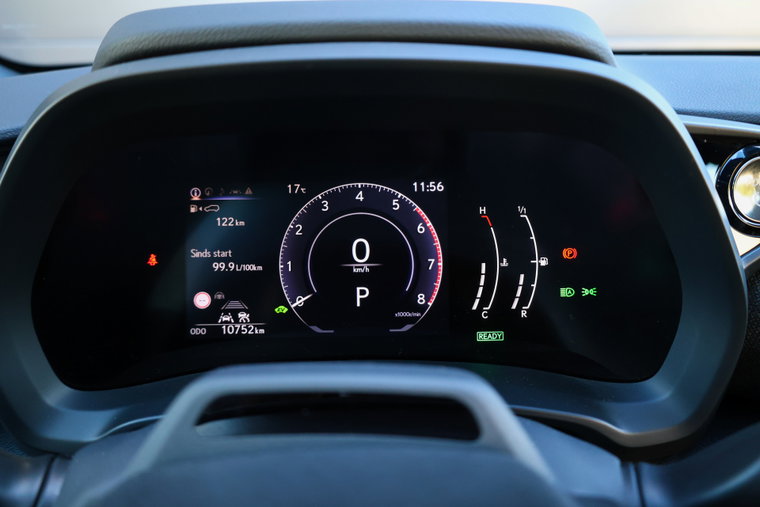 Vehicle Image 25