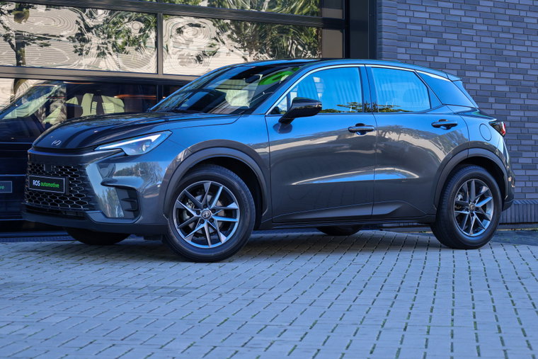 Vehicle Image 6