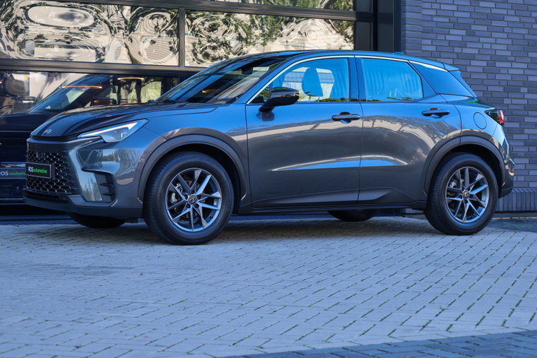 Vehicle Image 7