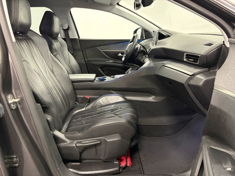 Vehicle Image 37