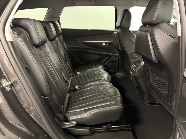 Vehicle Image 40