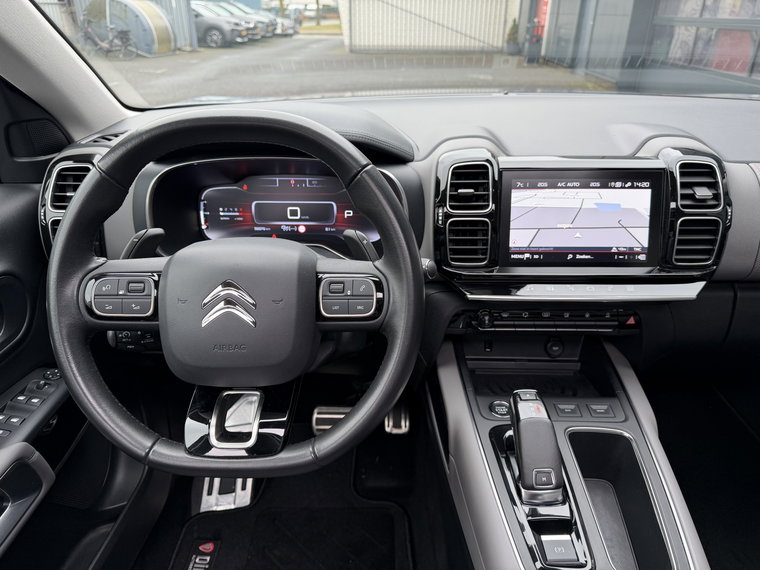 Vehicle Image 19