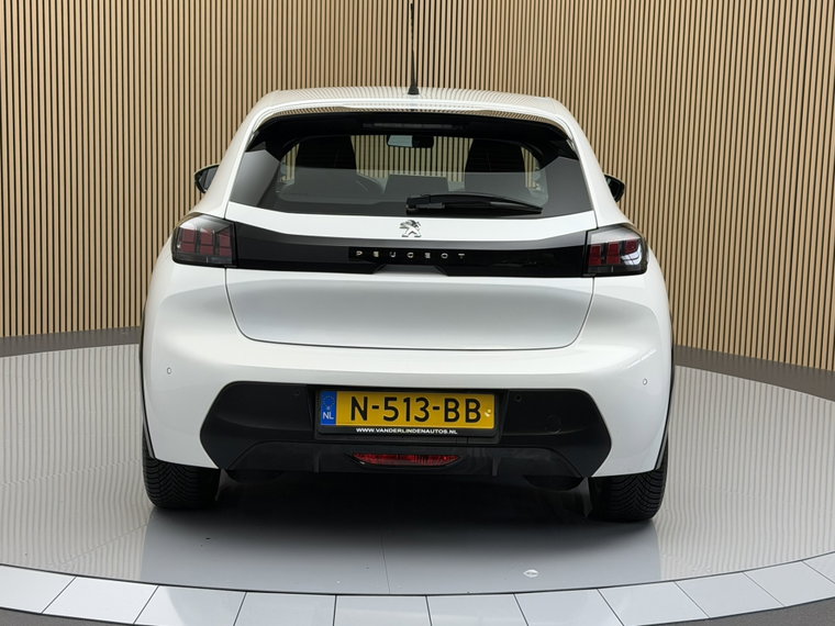 Vehicle Image 28