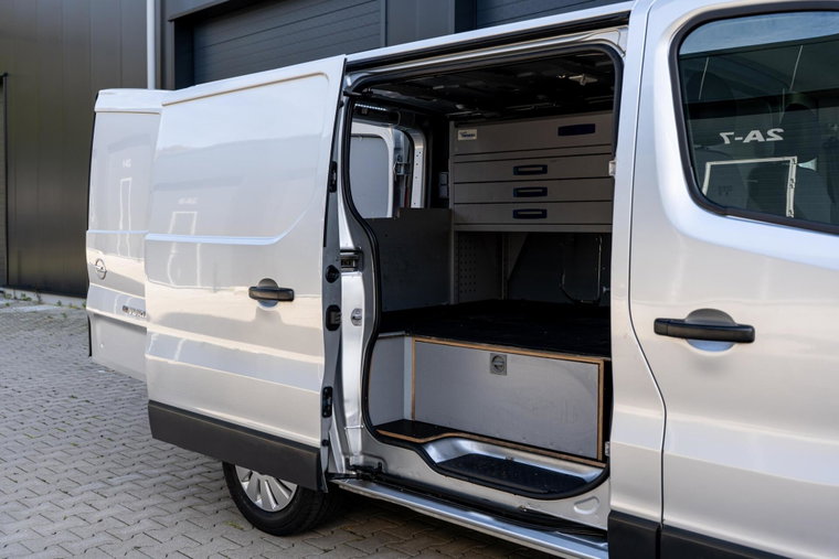Vehicle Image 7