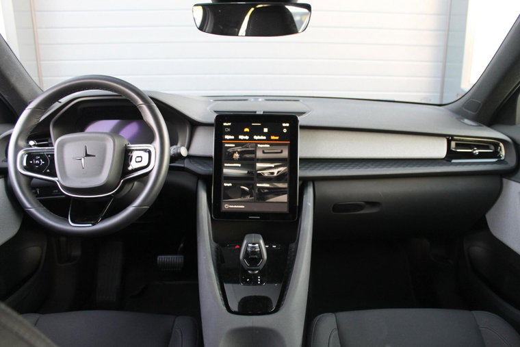 Vehicle Image 10