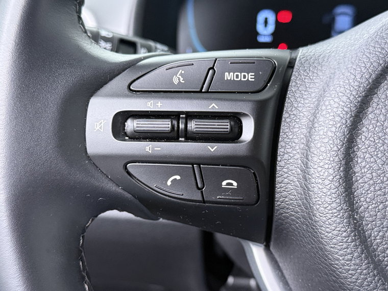 Vehicle Image 27