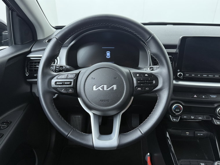 Vehicle Image 38