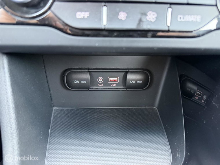 Vehicle Image 26