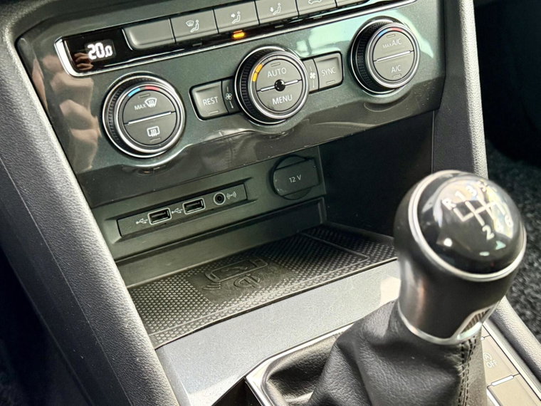 Vehicle Image 34