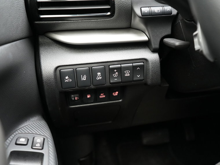 Vehicle Image 32