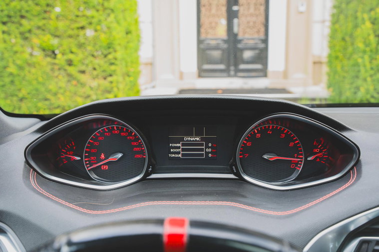 Vehicle Image 12