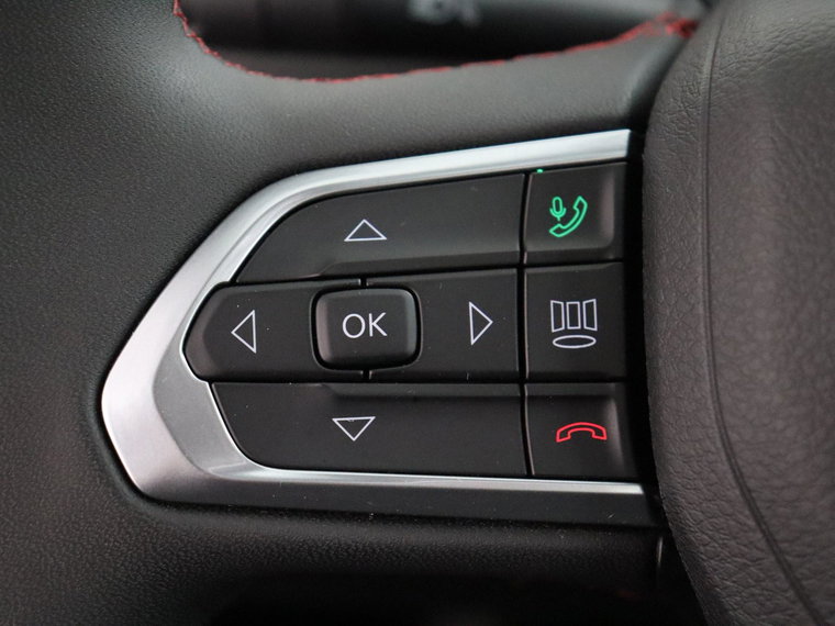 Vehicle Image 24