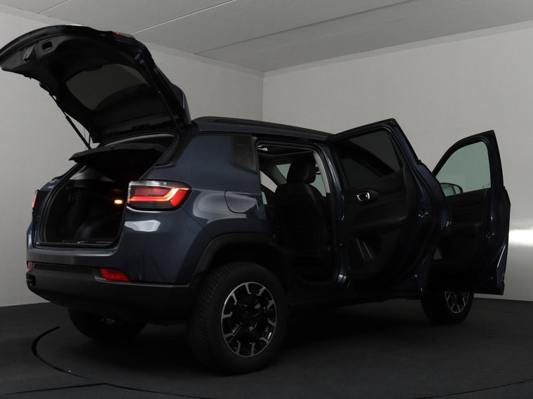 Vehicle Image 41