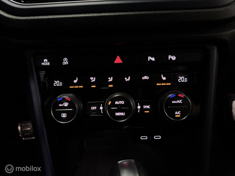 Vehicle Image 42