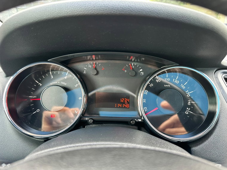 Vehicle Image 24