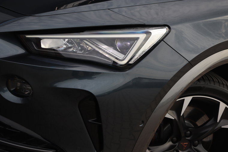 Vehicle Image 8