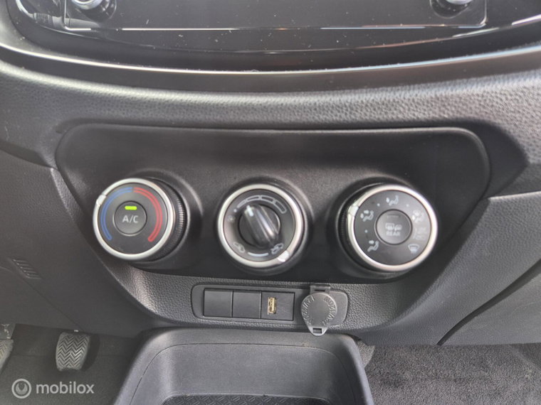 Vehicle Image 27