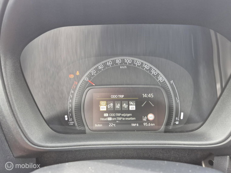 Vehicle Image 29