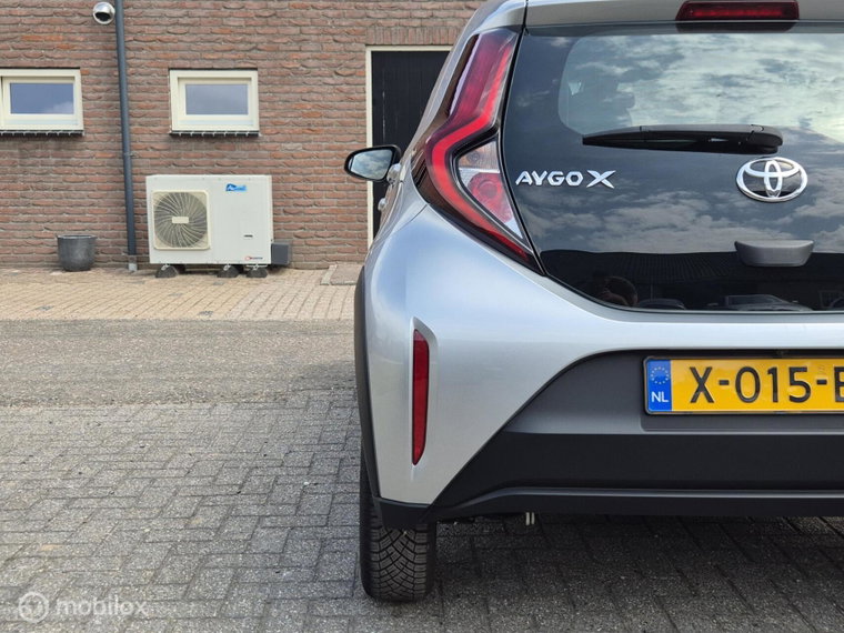 Vehicle Image 38