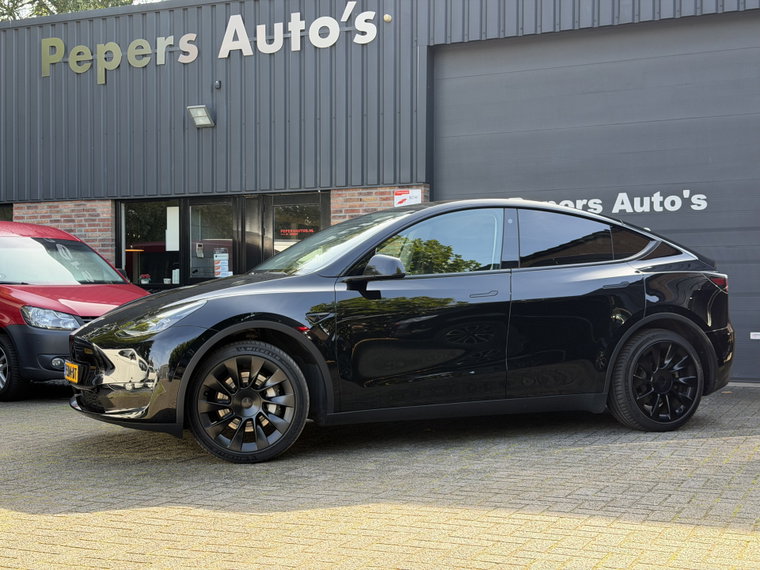 Vehicle Image 25